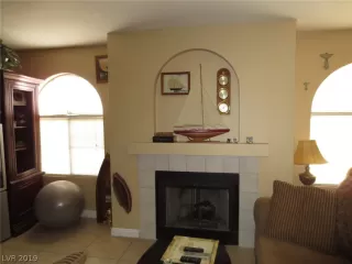 Photo #3: 2065040 Listing