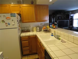 Photo #6: 2065040 Listing