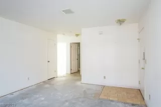 Photo #2: 2065053 Listing 