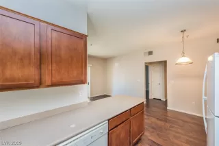 Photo #6: 2065197 Listing 