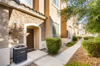 Photo #2: 2065232 Listing 