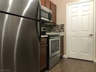 Photo #2: 2065326 Listing