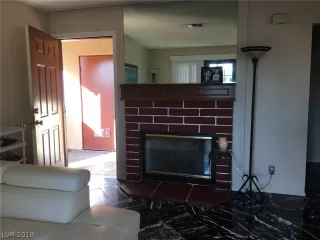 Photo #6: 2065357 Listing 