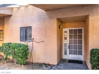 Photo #2: 2065411 Listing