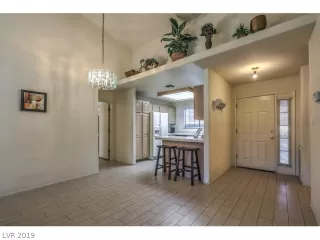 Photo #5: 2065411 Listing