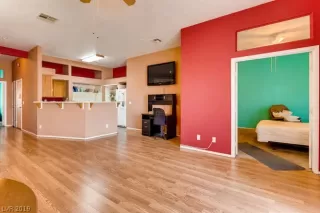 Photo #2: 2065440 Listing 