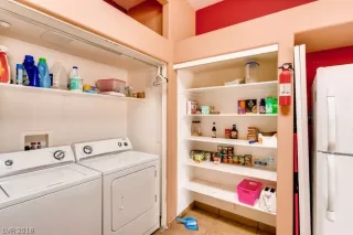 Photo #5: 2065440 Listing 