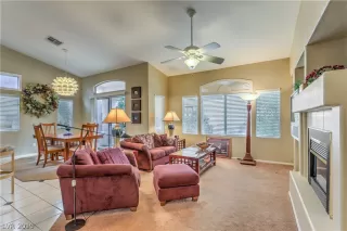 Photo #5: 2065493 Listing 