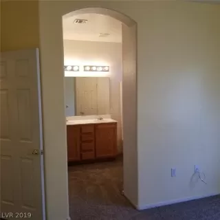 Photo #3: 2065501 Listing 