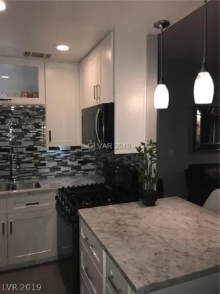 Photo #2: 2065508 Listing