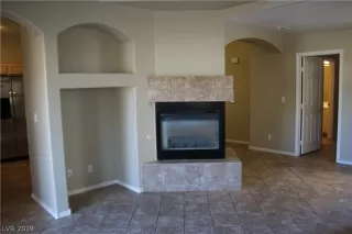 Photo #5: 2065559 Listing 