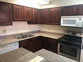 Photo #3: 2065578 Listing 