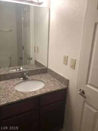 Photo #6: 2065578 Listing 