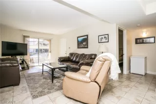 Photo #4: 2065625 Listing