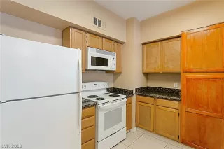 Photo #4: 2065642 Listing 