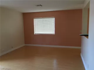 Photo #1: 2065805 Listing 