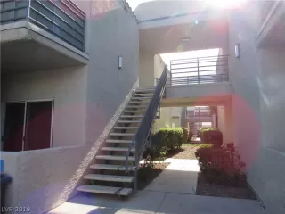 Photo #2: 2065848 Listing 