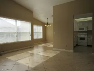 Photo #5: 2065848 Listing 