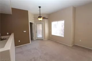 Photo #5: 2065854 Listing