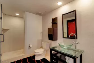 Photo #4: 2065858 Listing 