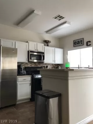 Photo #2: 2065923 Listing