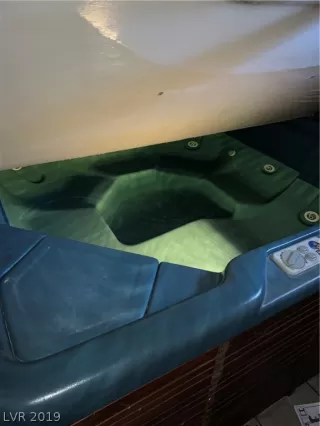 Photo #6: 2065937 Listing