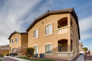 Photo #1: 2065955 Listing 