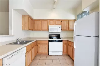 Photo #5: 2066001 Listing 