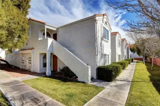 Photo #1: 2066061 Listing