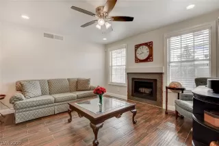 Photo #2: 2066100 Listing