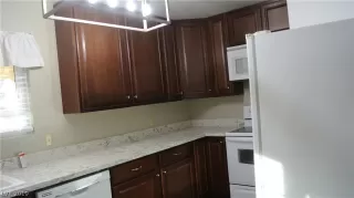 Photo #4: 2066254 Listing 