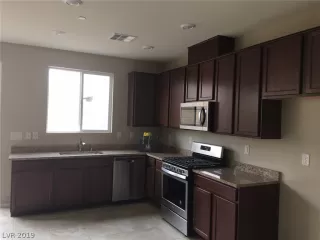 Photo #2: 2066266 Listing
