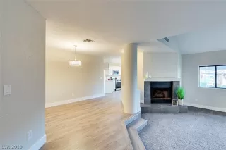 Photo #4: 2066270 Listing