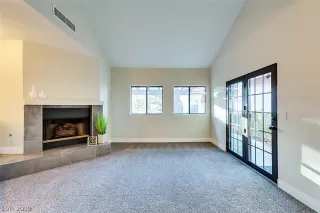 Photo #6: 2066270 Listing