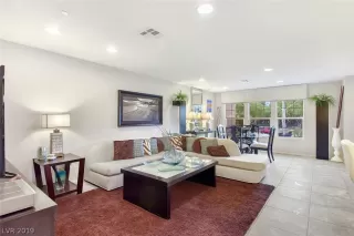 Photo #3: 2066290 Listing 