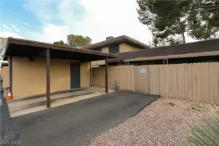 Photo #3: 2066295 Listing