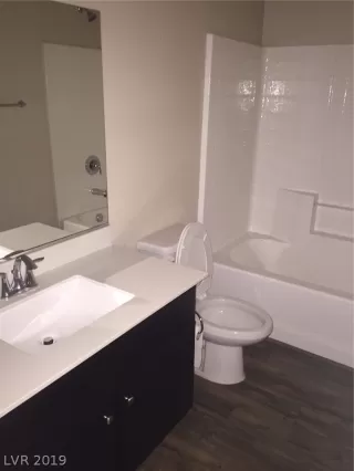 Photo #6: 2066296 Listing 