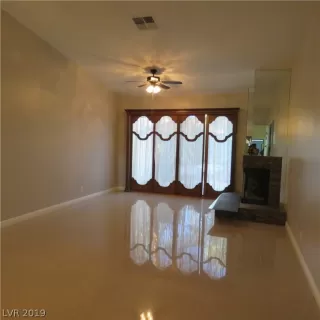 Photo #4: 2066315 Listing