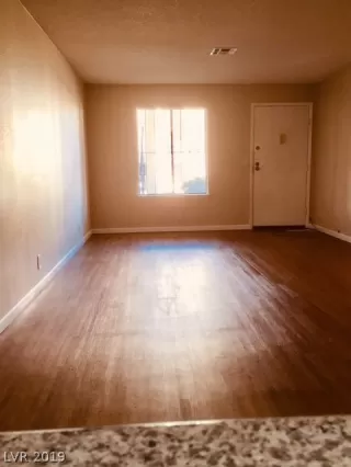 Photo #2: 2066335 Listing 