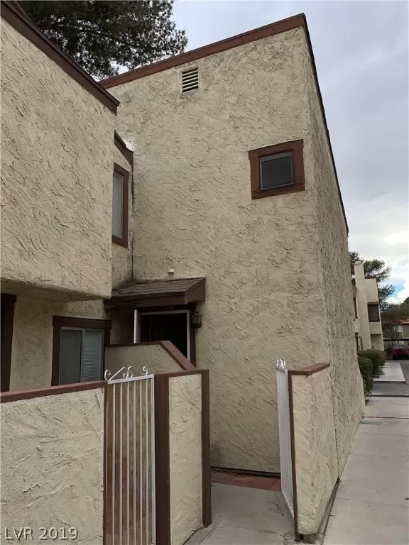 MLS: 2066338 Condo For Sale