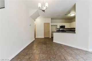 Photo #2: 2066508 Listing 