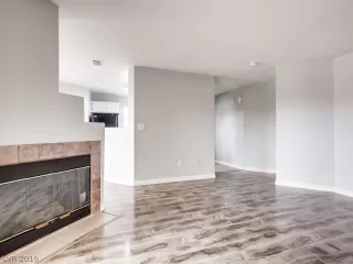 Photo #2: 2066559 Listing 