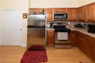 Photo #6: 2066574 Listing 