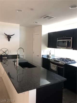 Photo #2: 2066625 Listing 