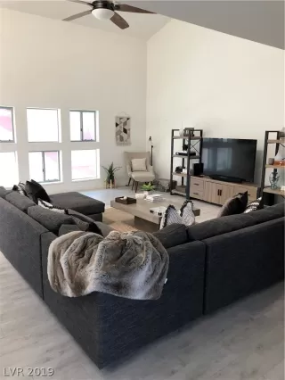 Photo #6: 2066625 Listing 