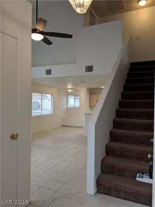 Photo #4: 2066659 Listing 