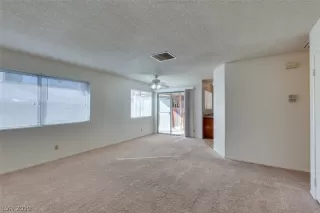 Photo #3: 2066693 Listing 