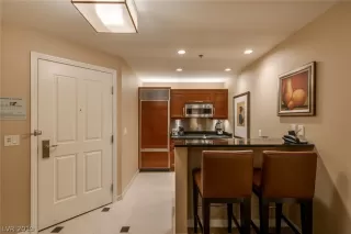 Photo #2: 2066708 Listing 