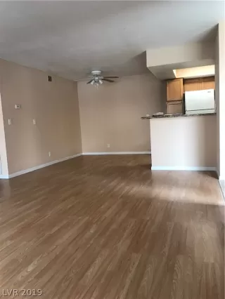 Photo #2: 2066735 Listing 