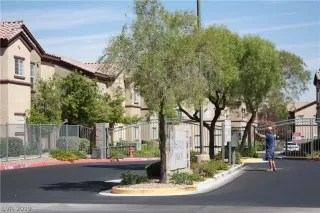 Photo #1: 2066736 Listing 